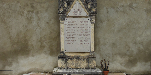 La tombe d'Ernest Gailly