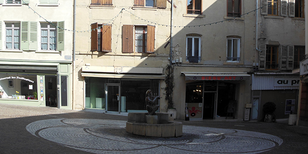 La place Fontaine Couverte