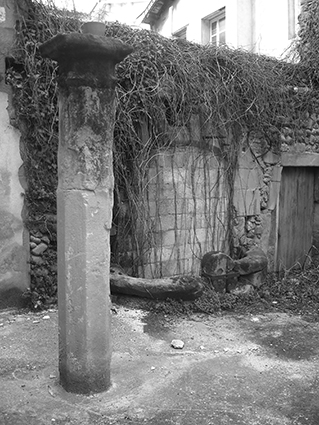 Vestiges du second monastère de Sainte-Ursule, au nord de la côte Sainte-Ursule