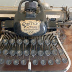 Objets d’archives – La machine à écrire de Thomé de Maisonneufve